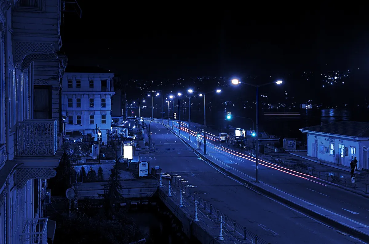 Winter Evenings in UK Cities: A Seasonal Nightlife Guide